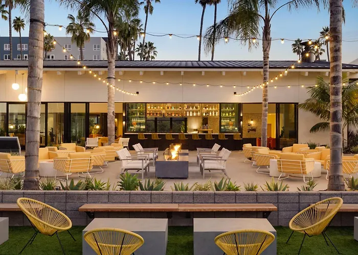 Town And CountryResort Hotel